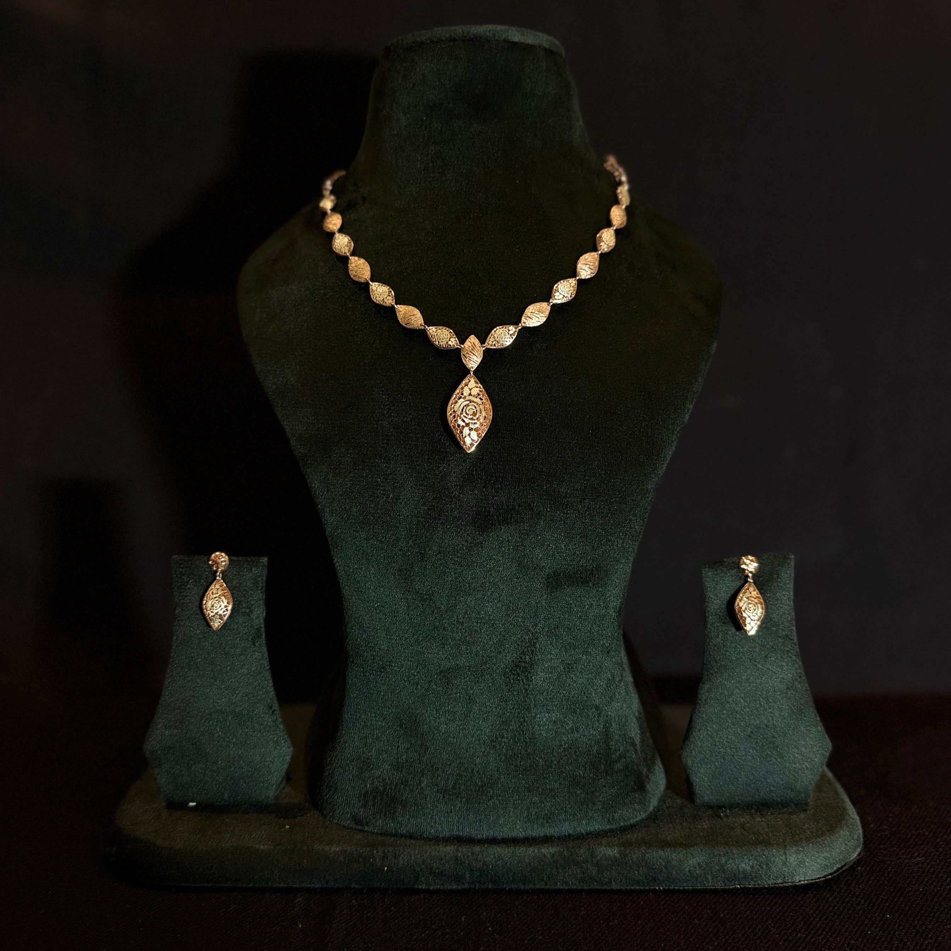 Leaf Motif Necklace Set with Earrings