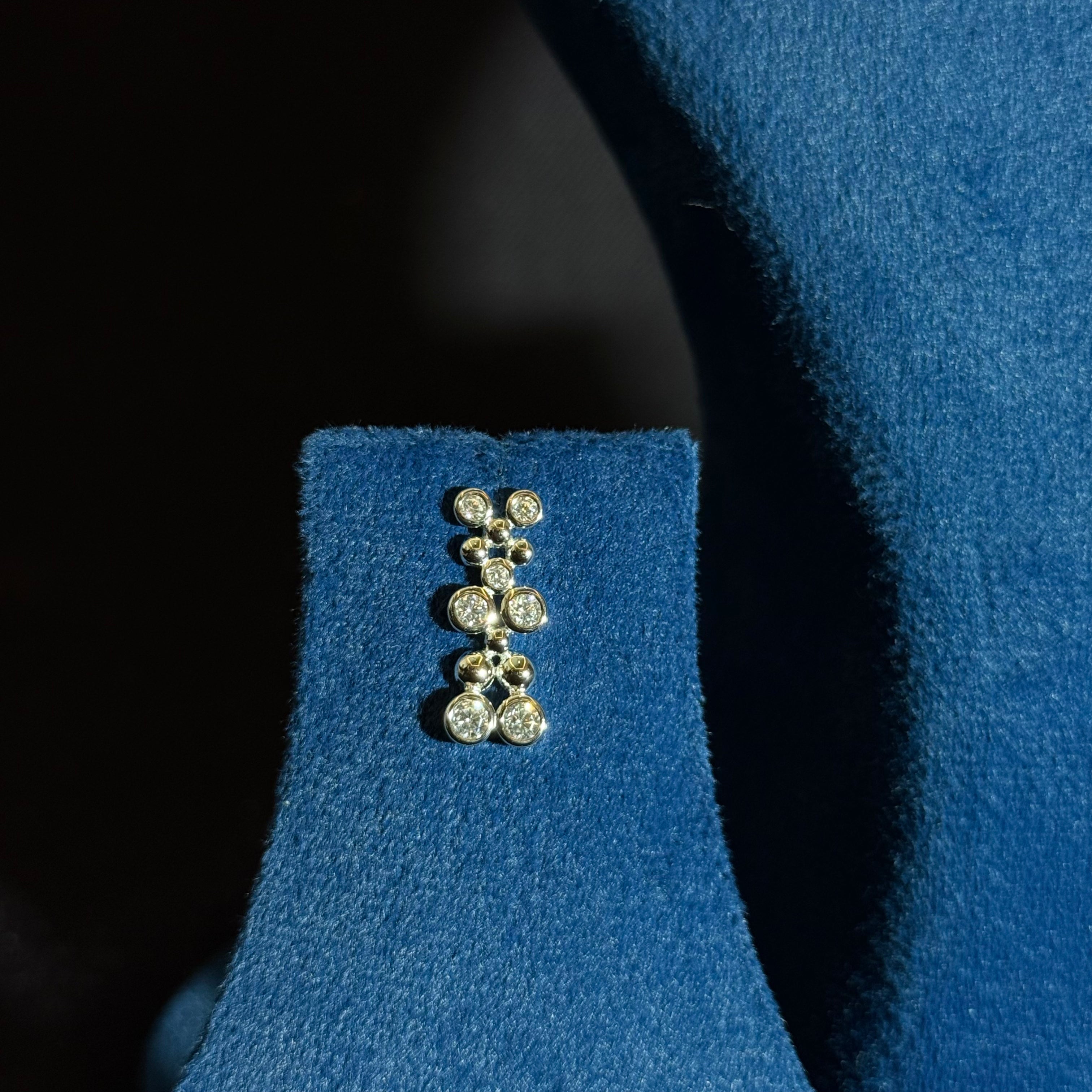 Silver Base Minimal Stone Necklace Set