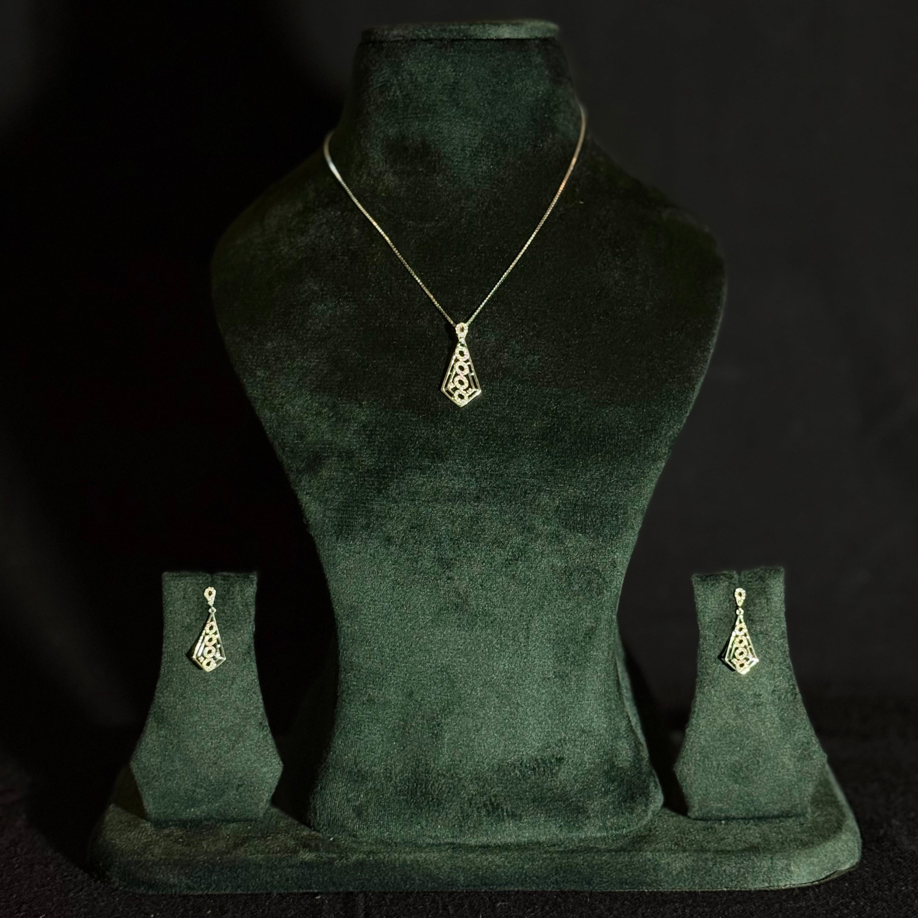 Classic Geometric Silver Pendant Set