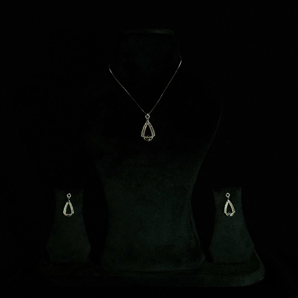 Elegant Teardrop Silver Pendant Set