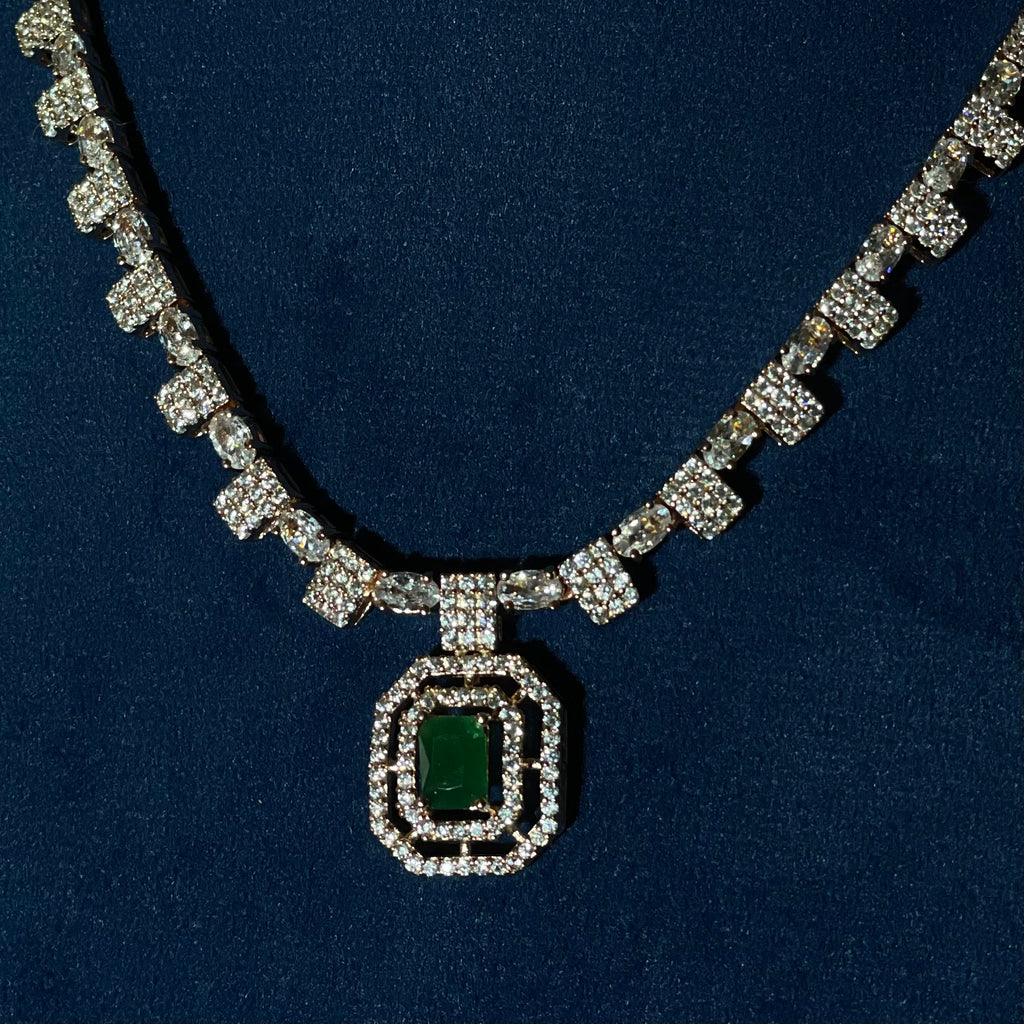 Royal Emerald-Style Silver Necklace Set