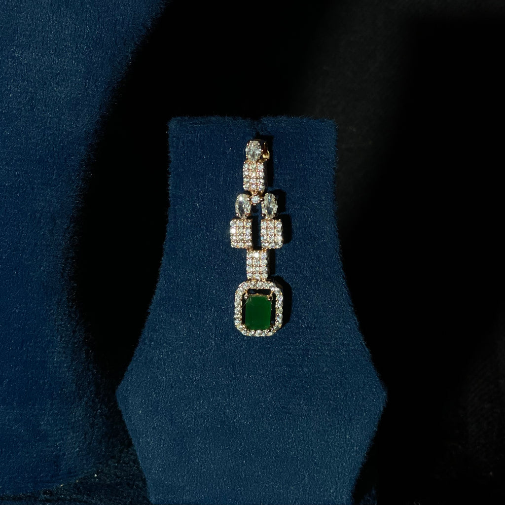 Royal Emerald-Style Silver Necklace Set