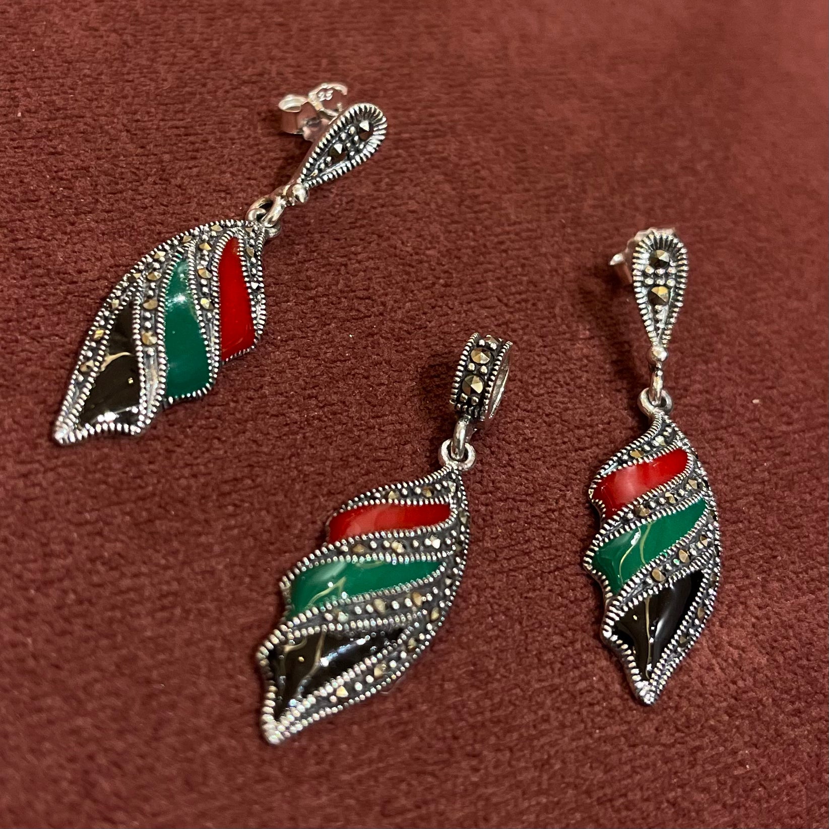 Vintage Multi-Color Silver Pendant Set