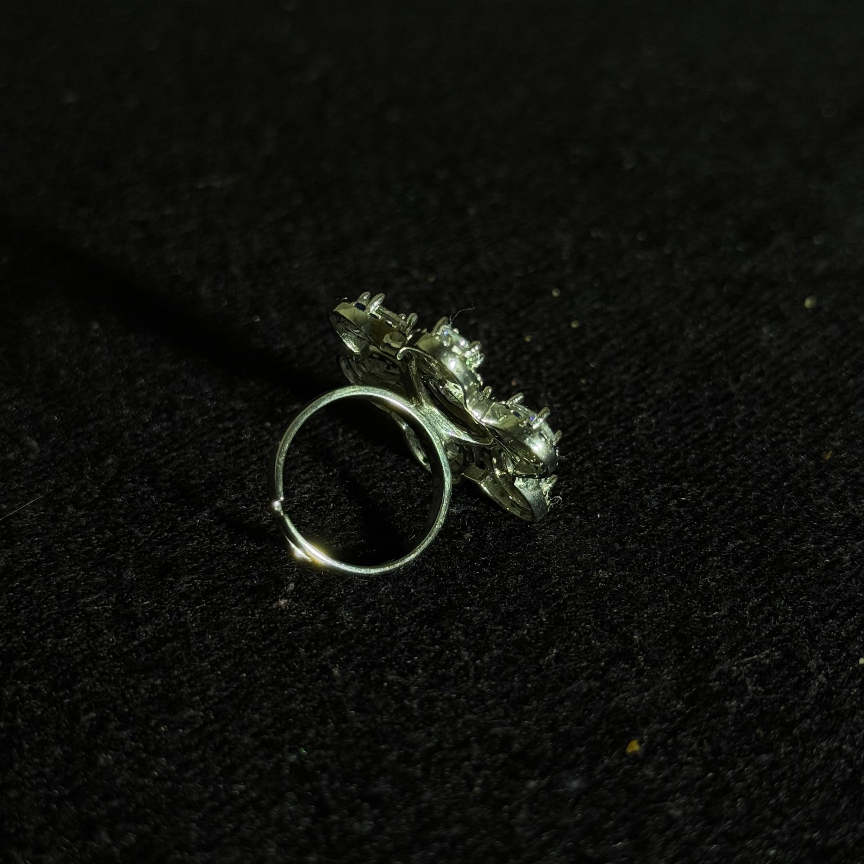 Silver Floral Cluster Ring – Blue &amp; White Sparkle