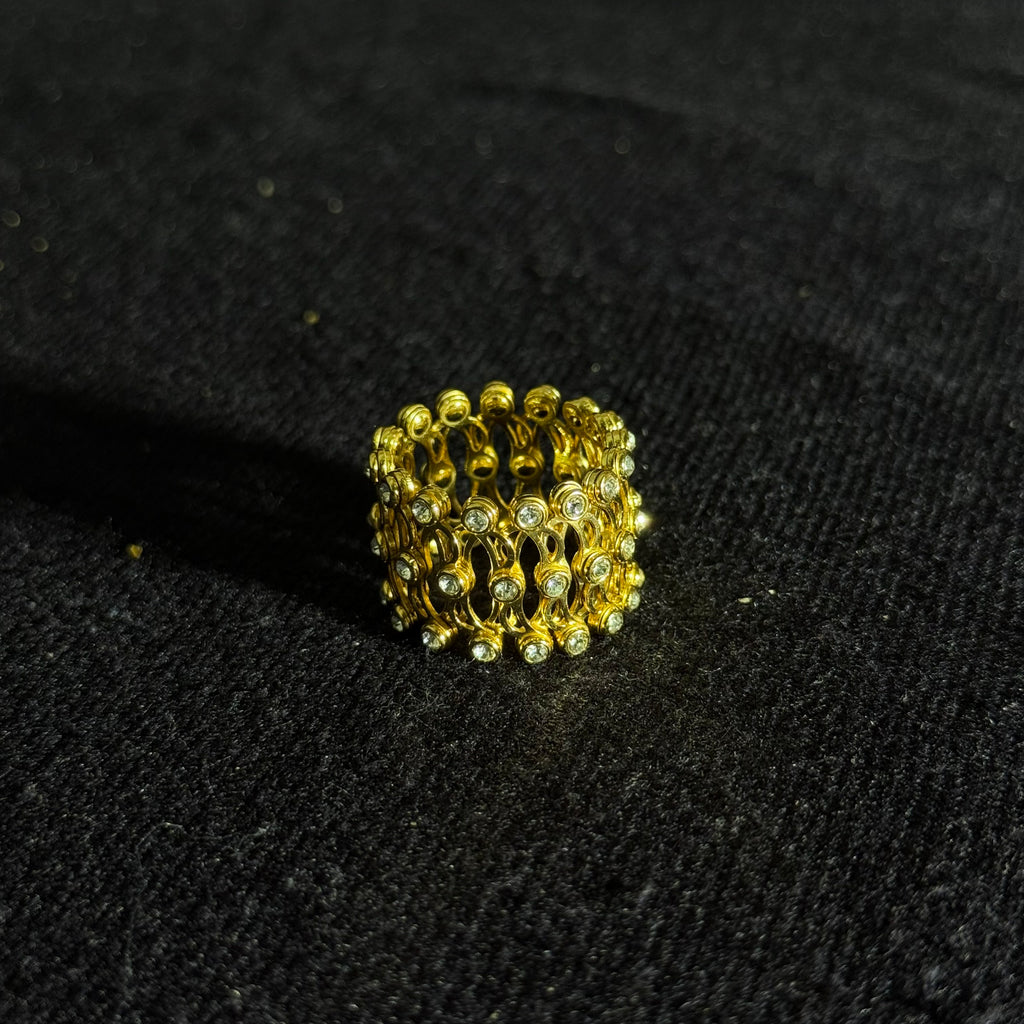 Golden Circle Diamond-Style Bracelet Ring