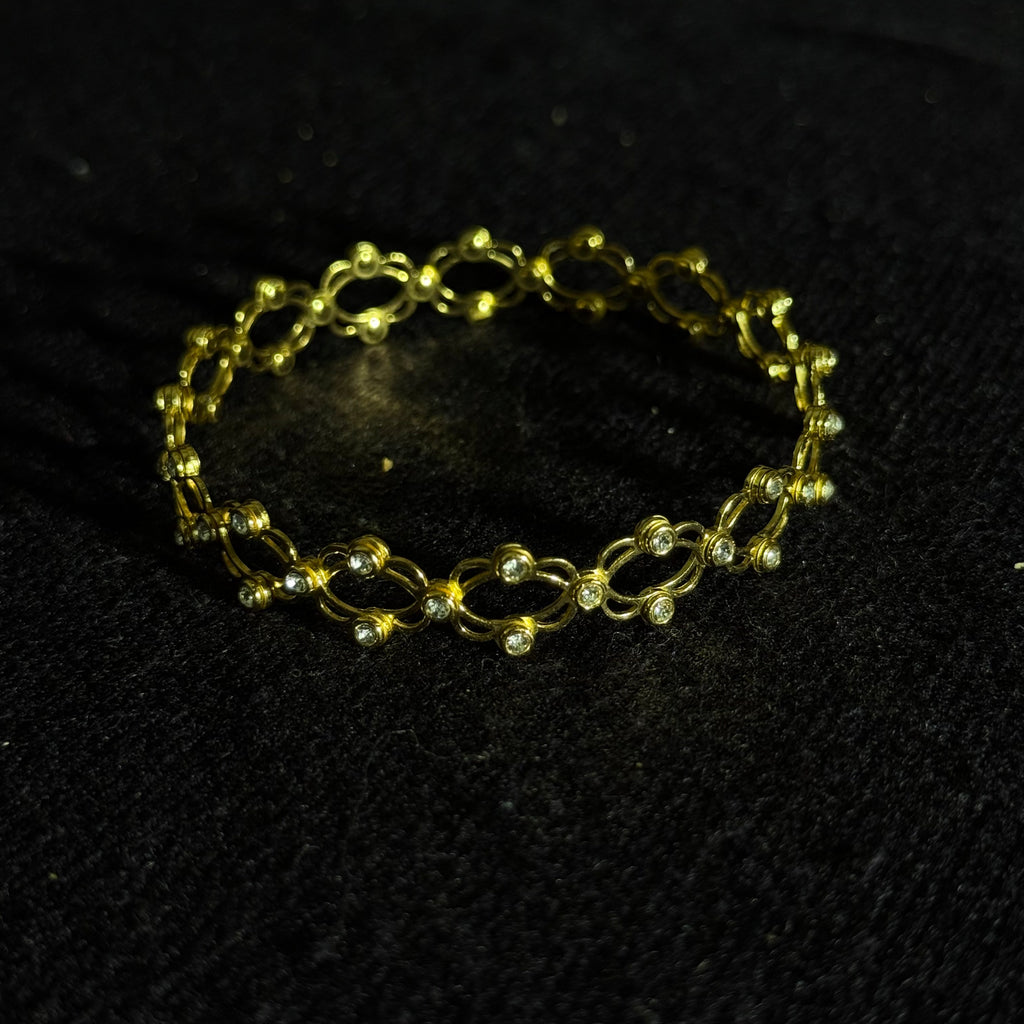 Golden Circle Diamond-Style Bracelet Ring