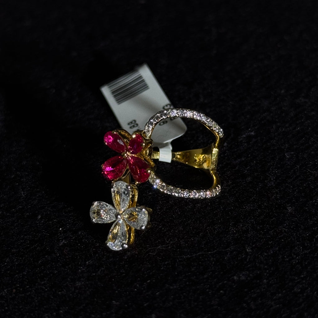 Elegant Floral Gold-Tone Statement Silver Ring