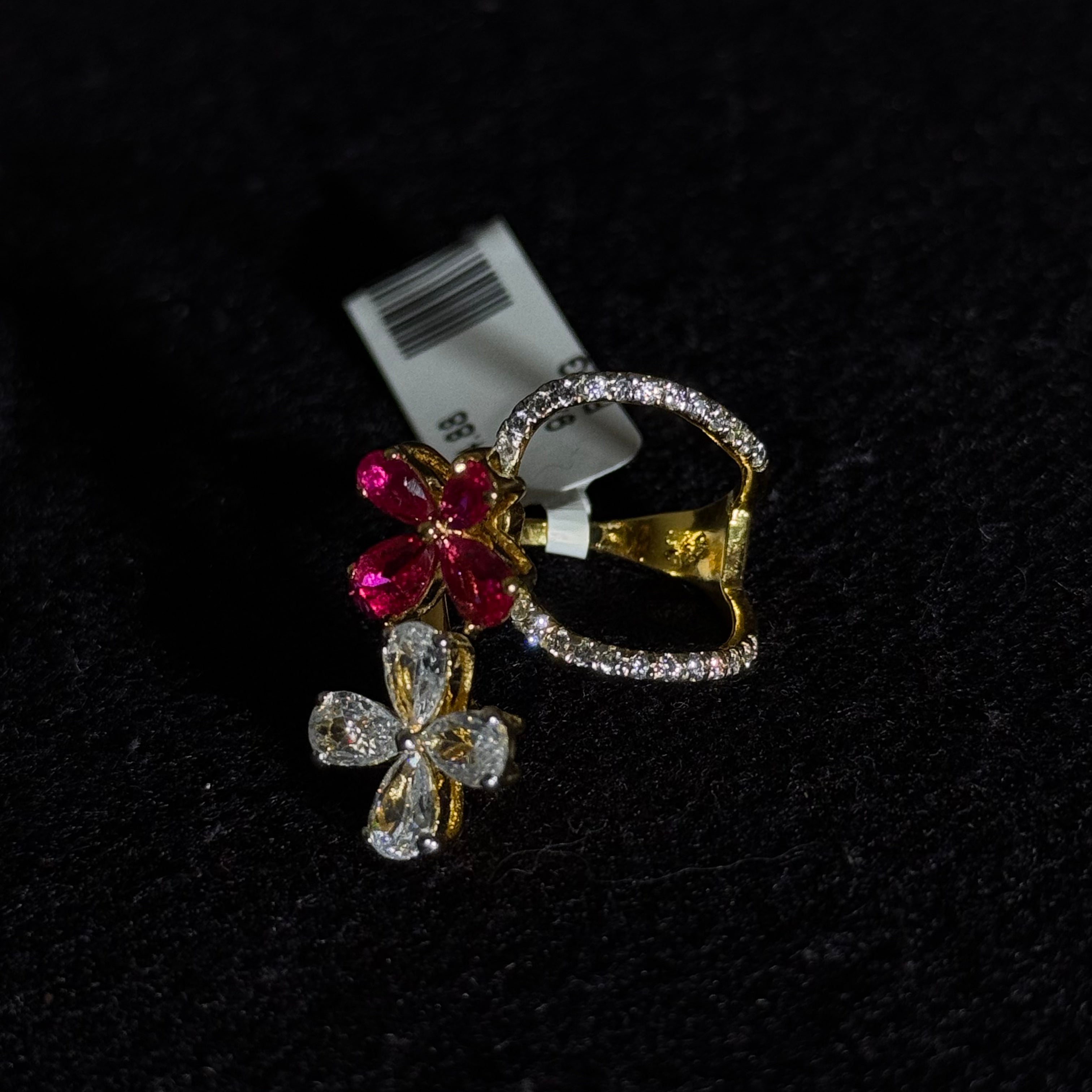 Elegant Floral Gold-Tone Statement Silver Ring