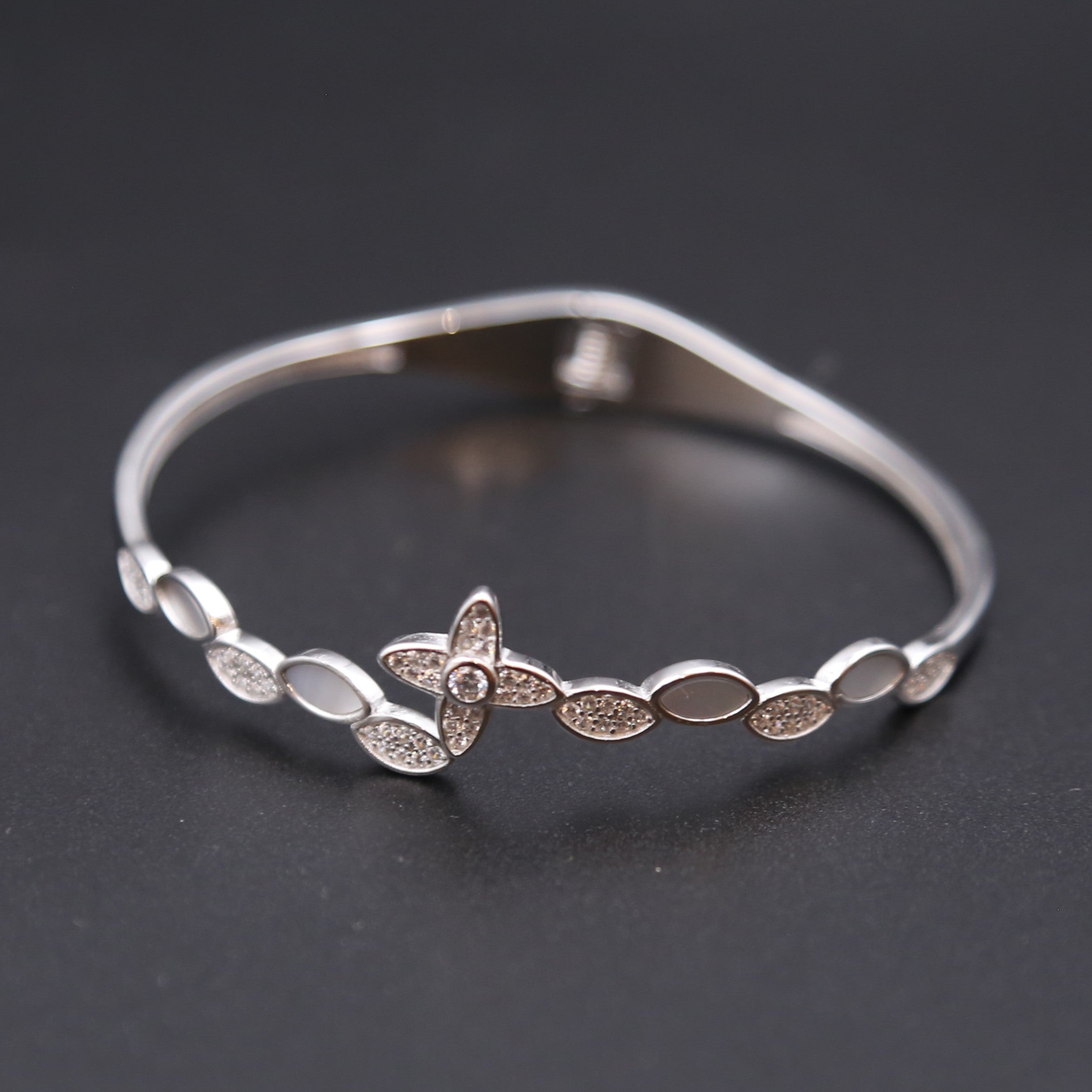 Bracelet for Women BCL232