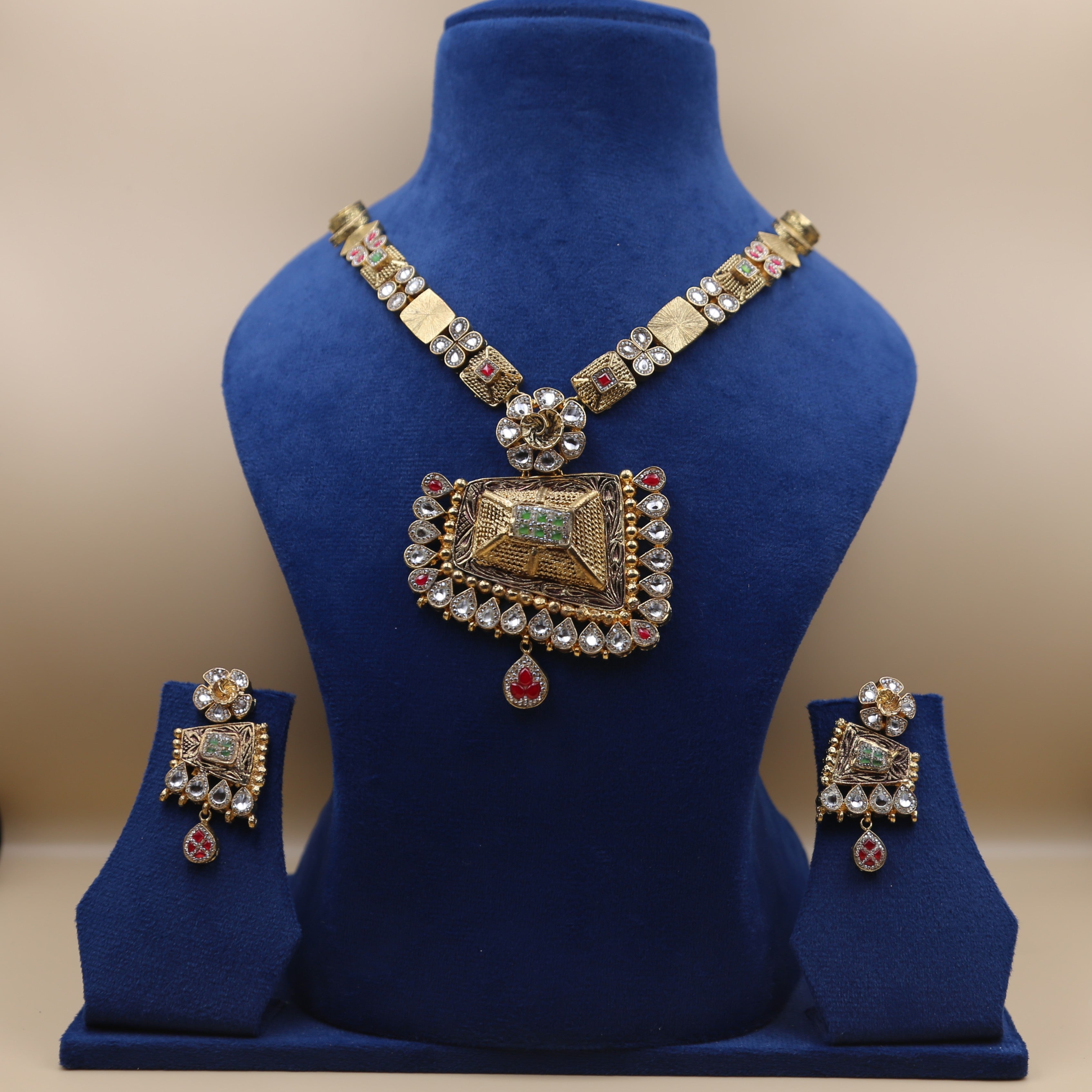 Necklaces for Women NCL282