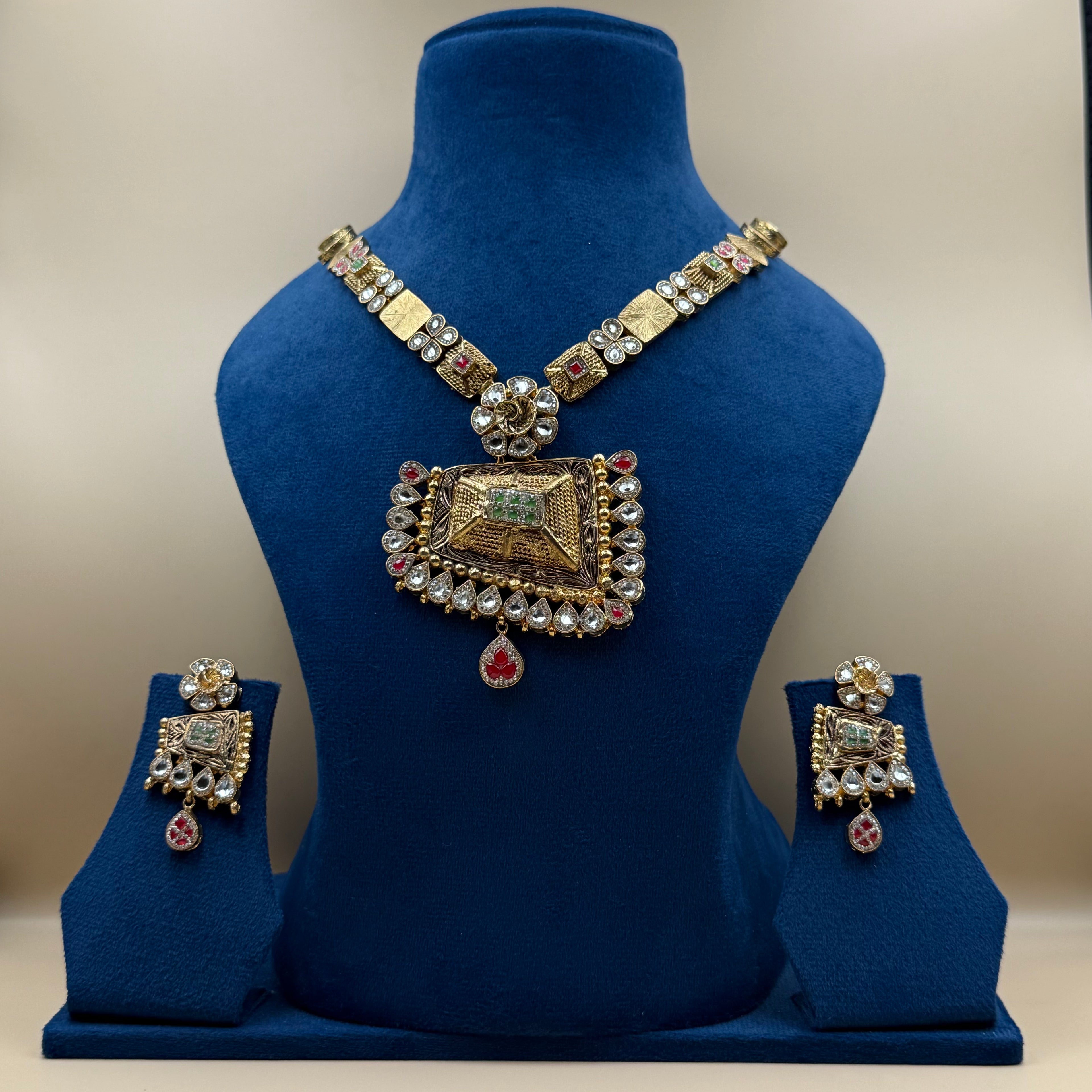 Necklaces for Women NCL282